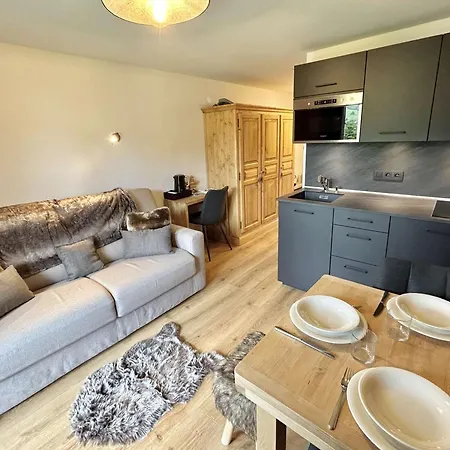 Avec Balcon Expose Sud, Casier A Skis Et Parking, Proche Des Pistes A - Fr-1-597-175 Apartment *
